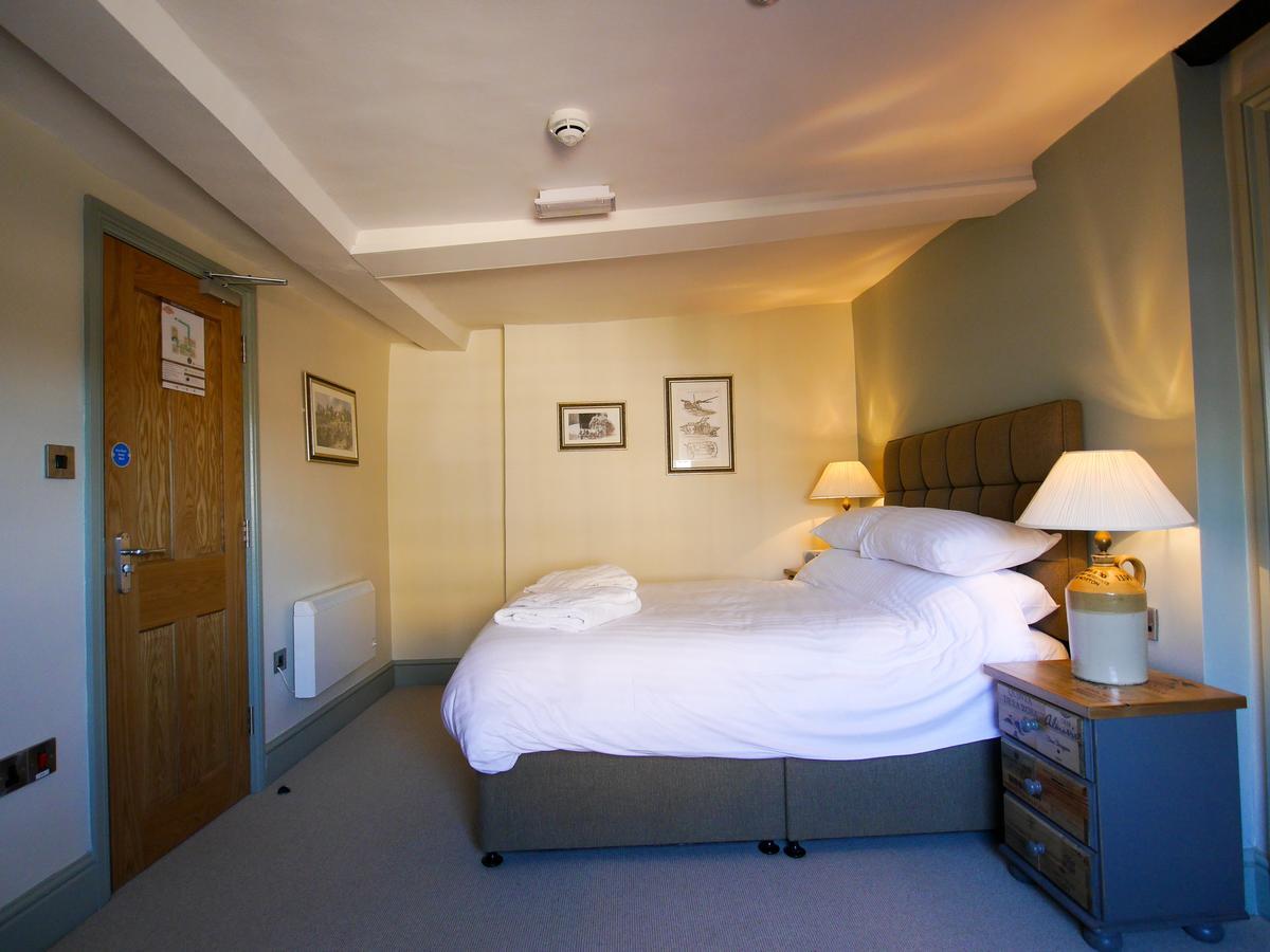 The Fox Hotel Chipping Norton Exterior photo