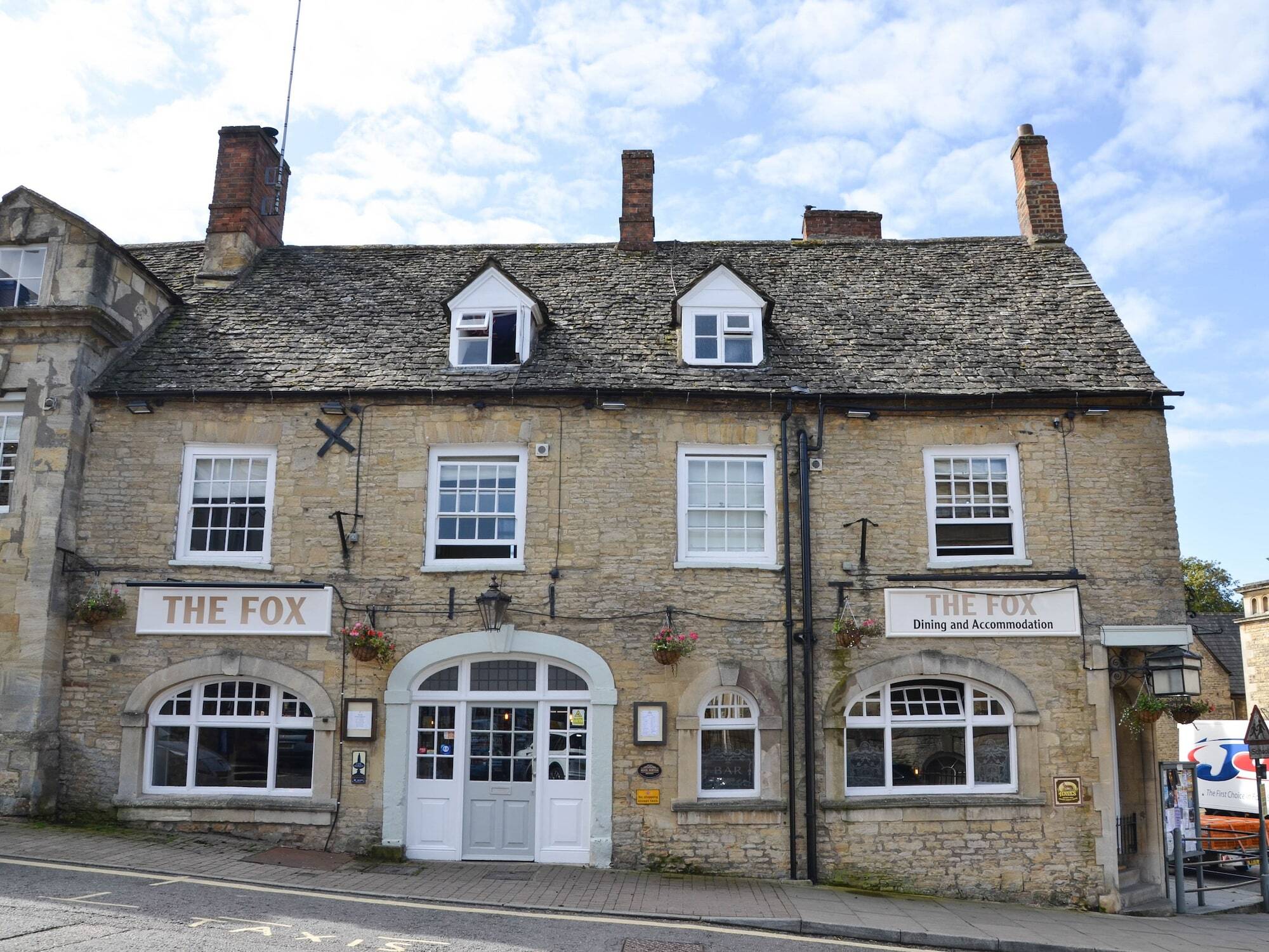 The Fox Hotel Chipping Norton Exterior photo